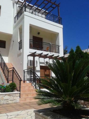 Kandania Apartments
