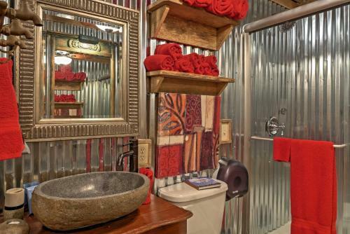 Charming Tree House Cottage On Lookout Mountain!