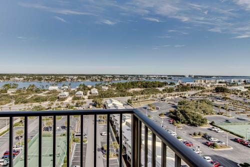 Apartamento Phoenix Viii Unit 1406 Condo
