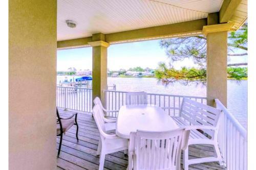 Palm Harbor 322 Mariner Circle By Bender Vacation Rentals