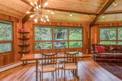 The Octagon In Girdwood