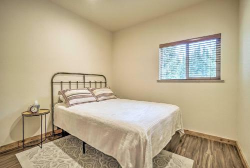 Townhome Near Kenai River With Deck And Fire Pit!