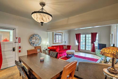 St Valentine Apartment With Balcony In Bisbee