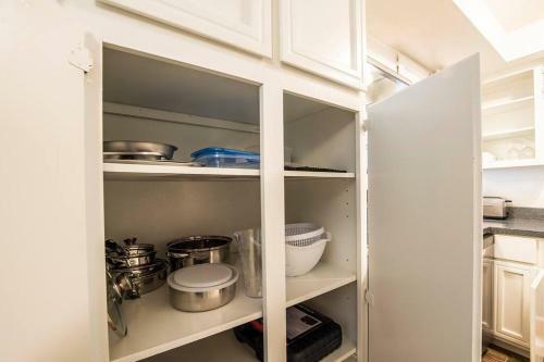 41a Modern Large Studio Condo W Heated Pool
