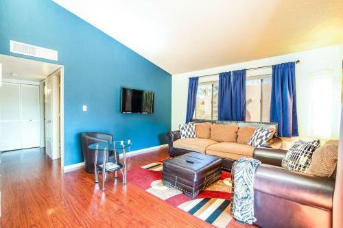 77 Sunny Casa Grande 2bd 2ba Condo W Heated Pool