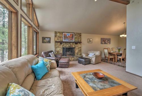 Flagstaff Home With Back Deck - 5 Mi To Downtown