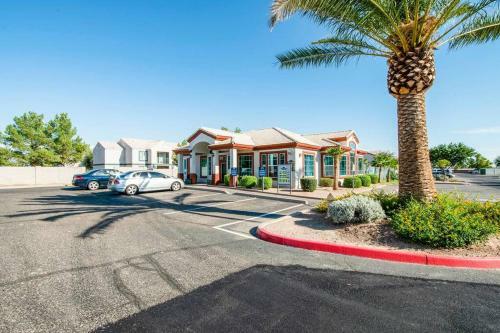 2b- Coolidge Arizona Modern Masterpiece 2 Bd #2b