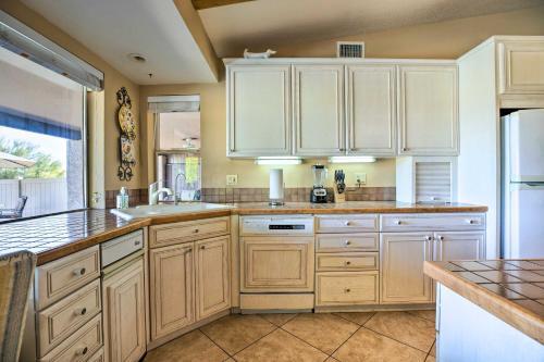 Fountain Hills Home With Pool, Mtn View And Sauna