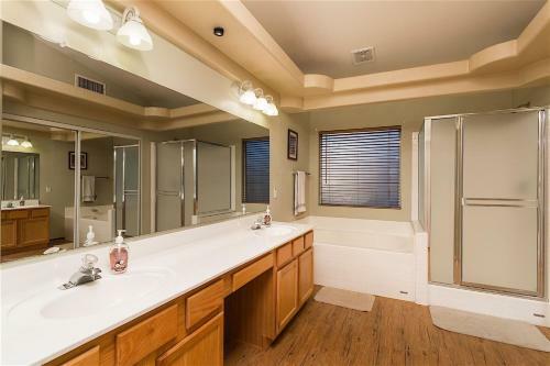 Montebello 5 Bedroom By Casago