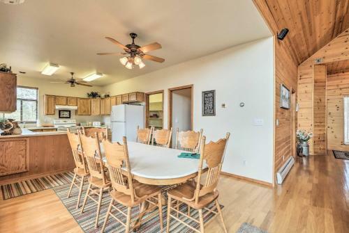 Secluded Heber Cabin With Valley Views And Deck!