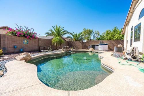 1216 N 158th Dr, Goodyear