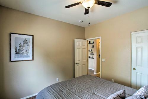 Spacious Goodyear Retreat - Walk To Wigwam!