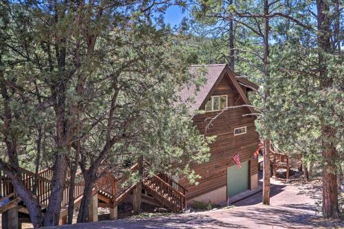 Rim Country Retreat With Multi-level Deck And View