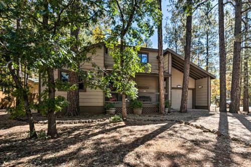 Spacious Pinetop Cabin - 7 Miles To Show Low!