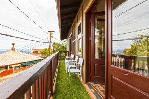 Jerome Copper Mountain - Downtown 3-unit Getaway Home