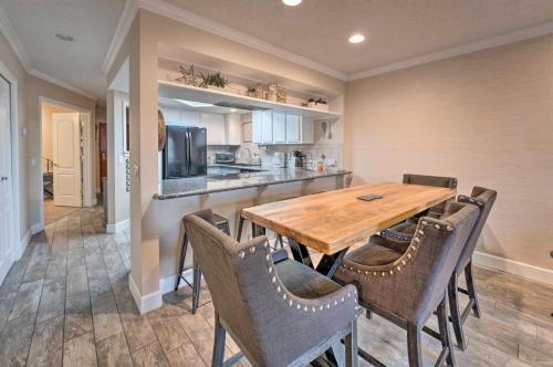Apartamento Cozy-chic Condo With Pool 1 Block To Beach!