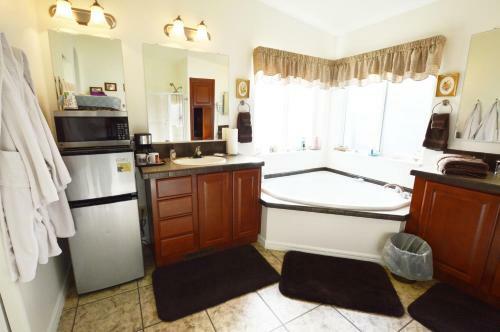 The Bear's Den B&B