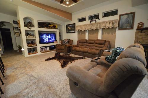 The Bear's Den B&B