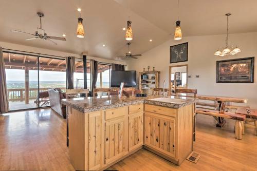 Overgaard Cabin With Pool Table And Incredible View!