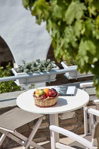 Crossroads Inn Traditional Lodging