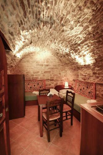 Vouno Village Apartments