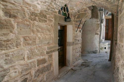 Vouno Village Apartments