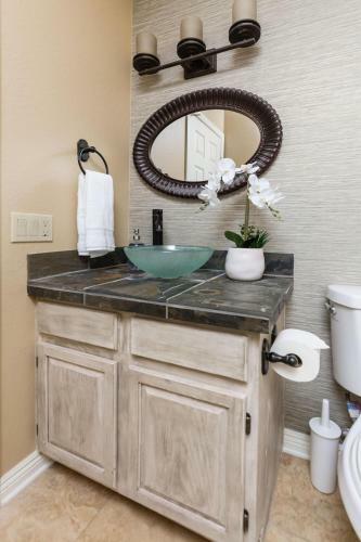 Scottsdale - 5821 E Aire Libre Ave