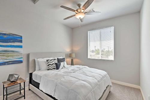 Upscale Phoenix Home With Backyard, Near Golf!