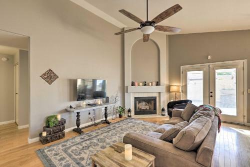 Spacious Glendale Home With Pool, Covered Patio