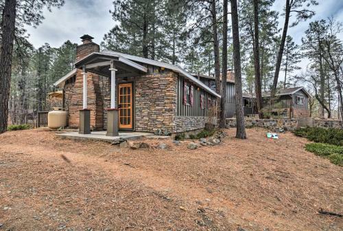 Peaceful Tiny House On 1.25 Acres W/ Fire Pit!