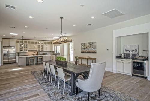 Scottsdale - 4805 N Dromedary Rd