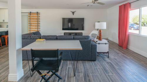 Spacious 4br Near Old Town By Wanderjaunt