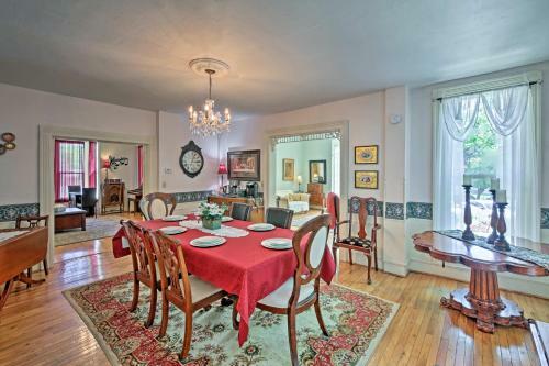 Spacious Prescott House With Yard - Walk To Downtown