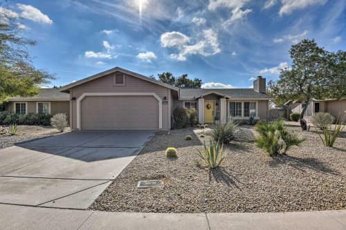 Scottsdale Home With Pool, Yard, Hammock And Fire Pit!