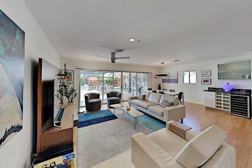 Parkcrest Home With Pool & Firepit - Near Old Town! Home