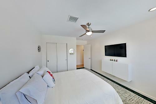 Parkcrest Home With Pool & Firepit - Near Old Town! Home