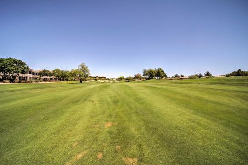 Apartamento Upscale Scottsdale Getaway With Golf Course Views!