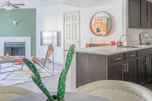 Wanderjaunt - South Scottsdale Apartments