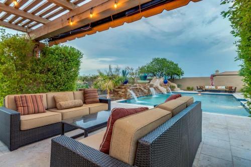 Scottsdale - 8334 E Nightingale Star Dr