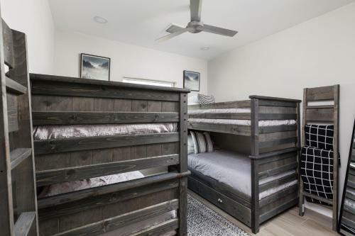 Scottsdale - 3732 N 68th St