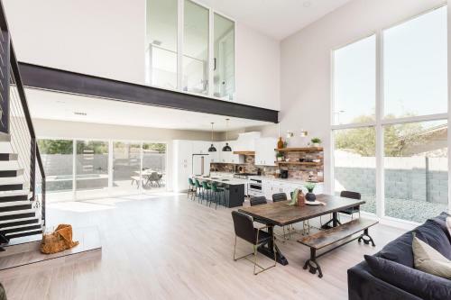 Scottsdale - 3732 N 68th St