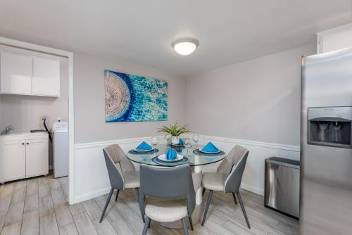 Casa Paradise Blue Home