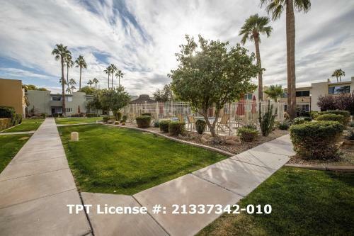 Apartamento Scottsdale On 68th Condo