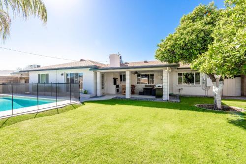 Modern Scottsdale Stunner With Private Pool Home