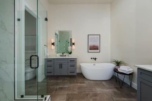 Scottsdale - 5036 N Scottsdale Road