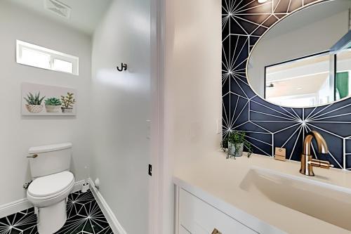 8115edge Home
