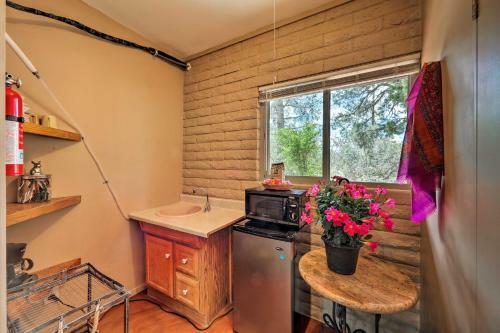 Apartamento Eclectic West Sedona Studio With Red Rock Views