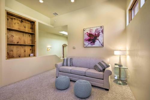 Spacious And Modern Sedona Abode With Fire Pit!