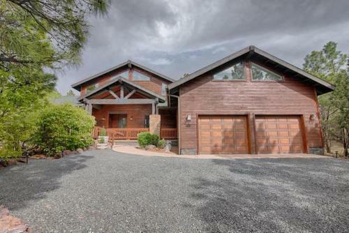The Cabin Home