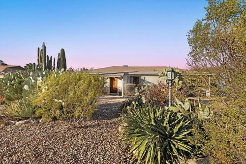 Cactus Garden Cottage 2br By Casago